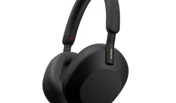 Choose a Best Headphone for Make Your Life Brighter